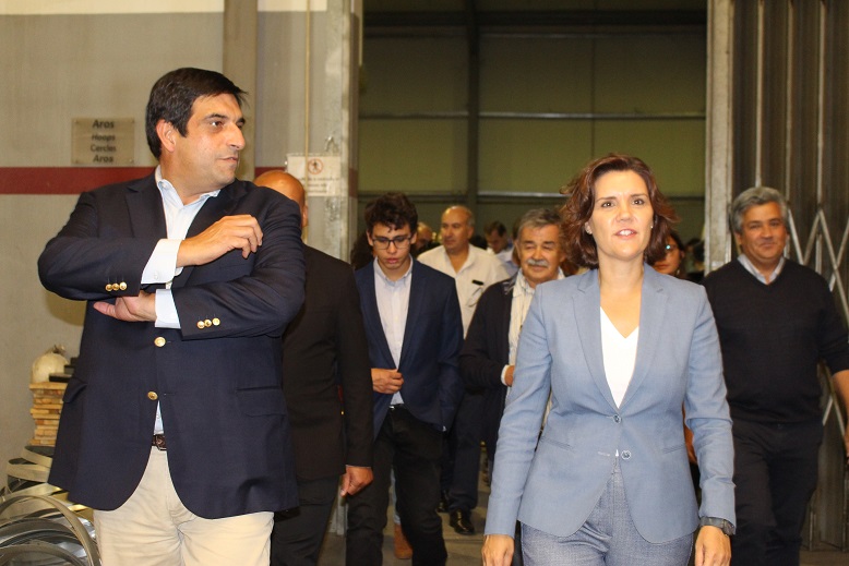 Cristas defende metade da taxa do IRS e redução do IRC no interior