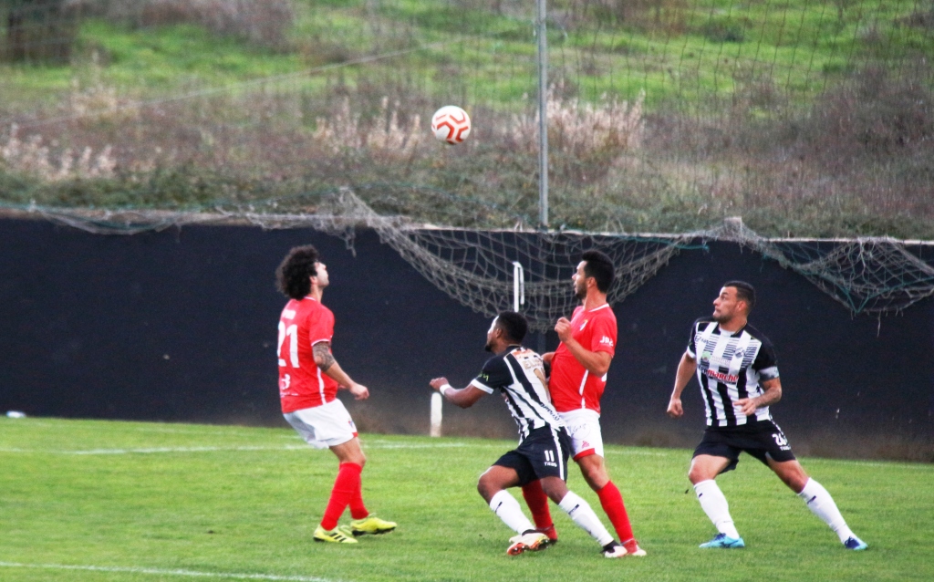 Futebol: Mirandela sofre derrota (1-0) caseira