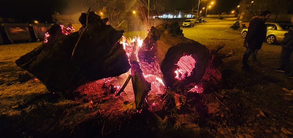 Izeda em sobressalto: botija de gás na fogueira de Natal e um carro roubado