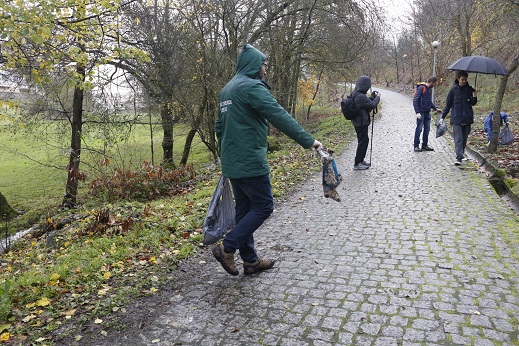 Alunos do IPB dedicam-se ao plogging em Bragança