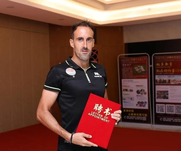 Futebol: Treinador brigantino integra projecto de formação do dinamarquês Ebbe Sand