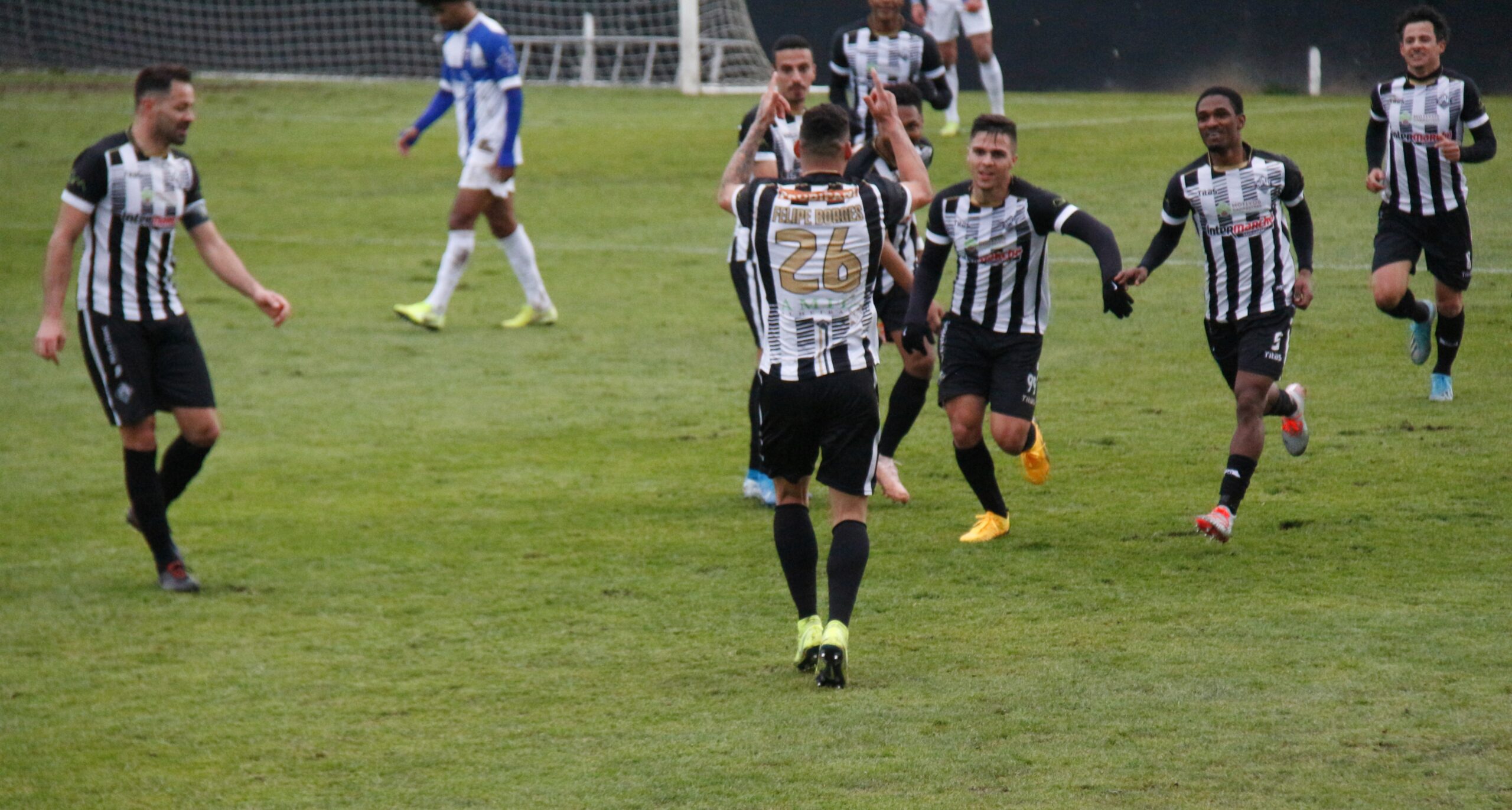 Futebol: Mirandela empata (1-1) na recepção ao Berço