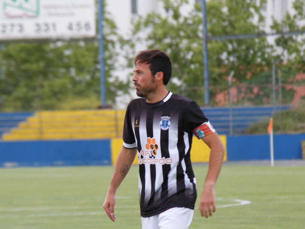 Futebol: Nuno Fernandes regressa aos relvados e ao F.C. Vinhais