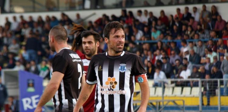 Nuno Fernandes regressa aos relvados