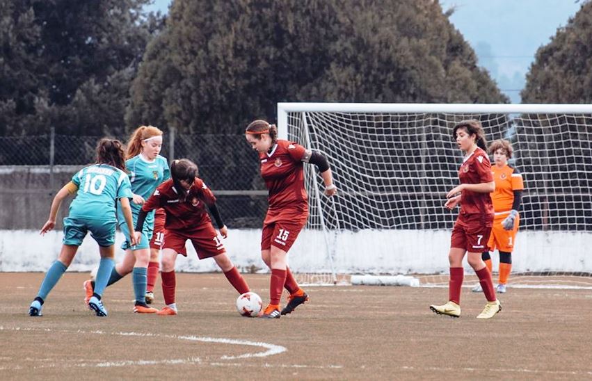 Futebol: Seleccionar distrital valoriza crescimento das jogadoras