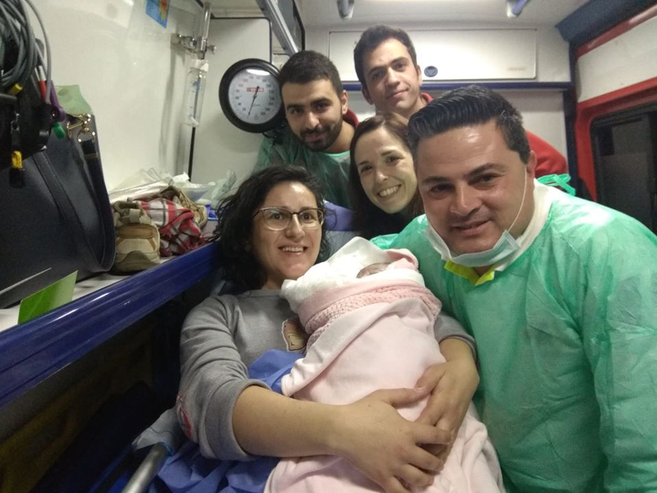 Bebé de Mirandela nasceu na autoestrada a caminho da maternidade de Vila Real