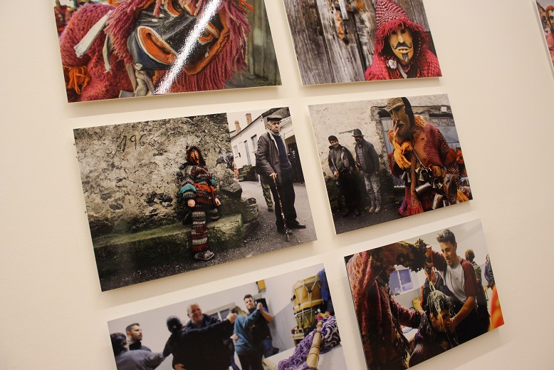 A “Folia” do Entrudo Chocalheiro de Vila Boa de Ousilhão em exposição no Centro de Fotografia Georges Dussaud