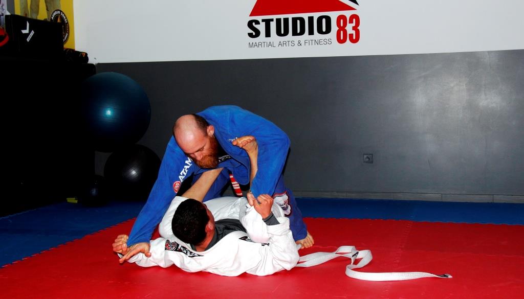 Artes Marciais: Studio 83 promove a prática de Jiu-Jitsu brasileiro e já tem um campeão europeu