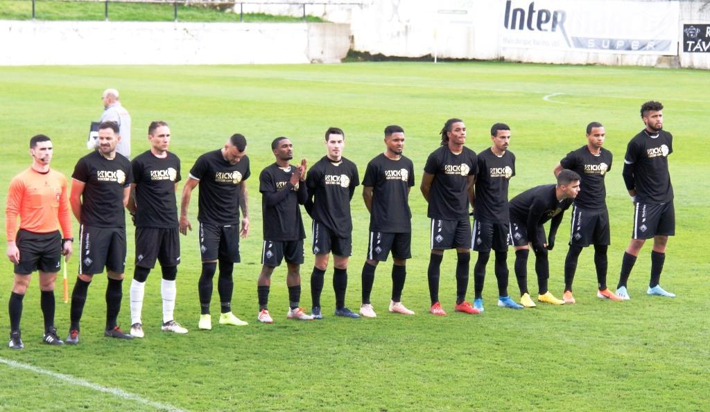 Futebol: Mirandela vence União da Madeira com reviravolta no marcador e a jogar com dez