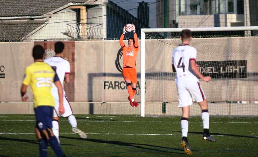 Futebol: Guarda-redes mirandês chamado ao plantel principal do G.D. Chaves