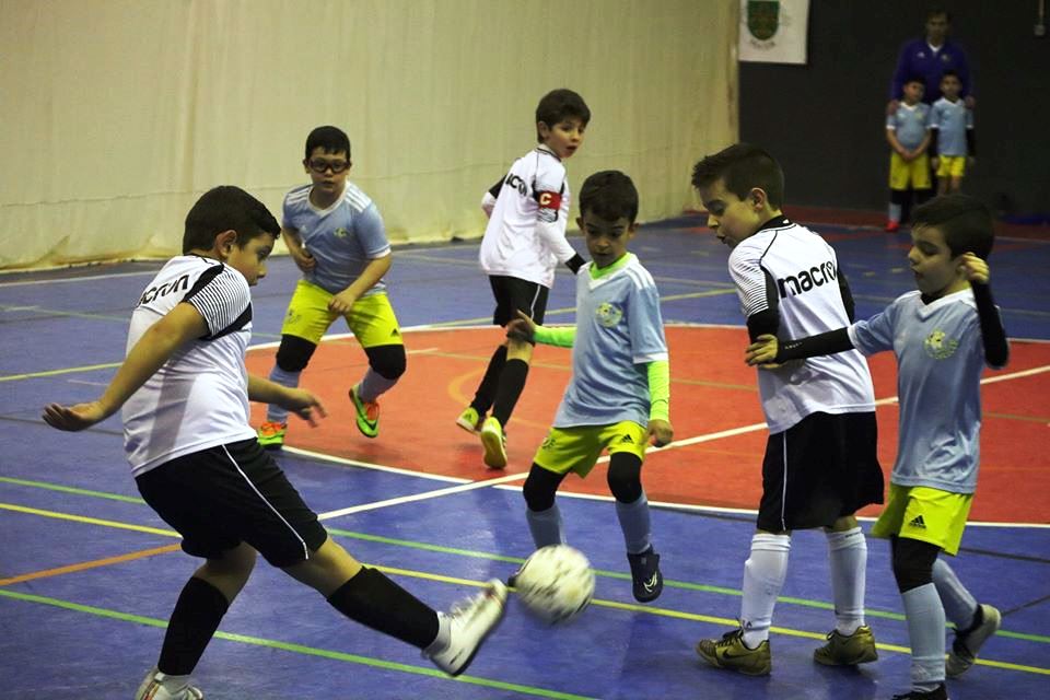 Escola Crescer e Alfandeguense com o maior número de atletas inscritos na AFB