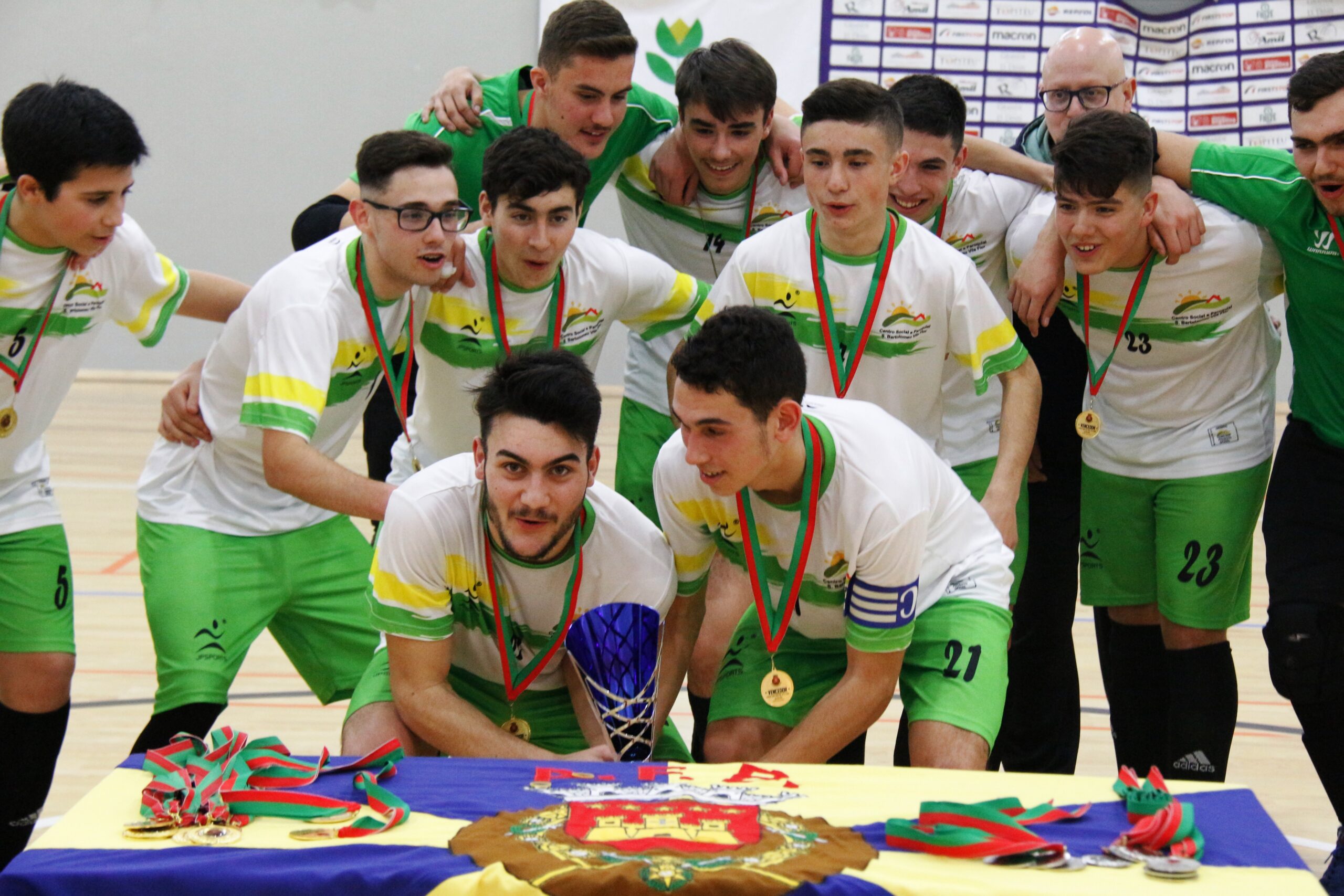 Futsal: CSP Vila Flor faz a dobradinha em juvenis