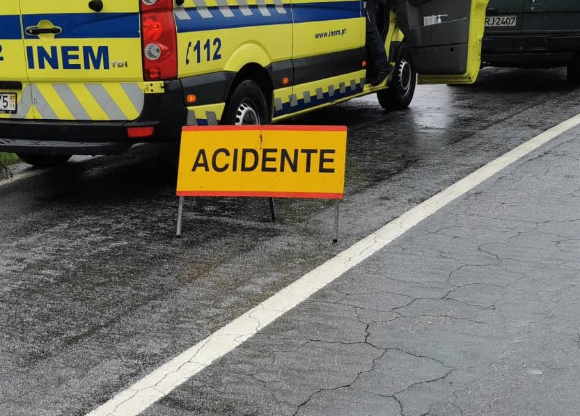 Despiste com capotamento perto de Macedo de Cavaleiros provoca ferido grave