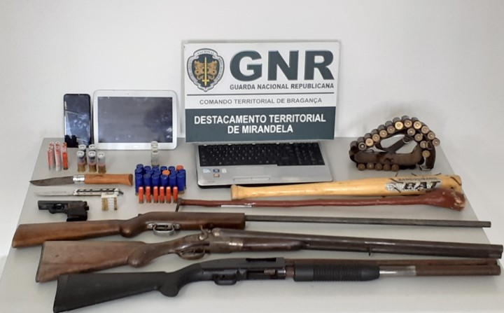 Quatro detidos por posse ilegal de armas de fogo em Mirandela