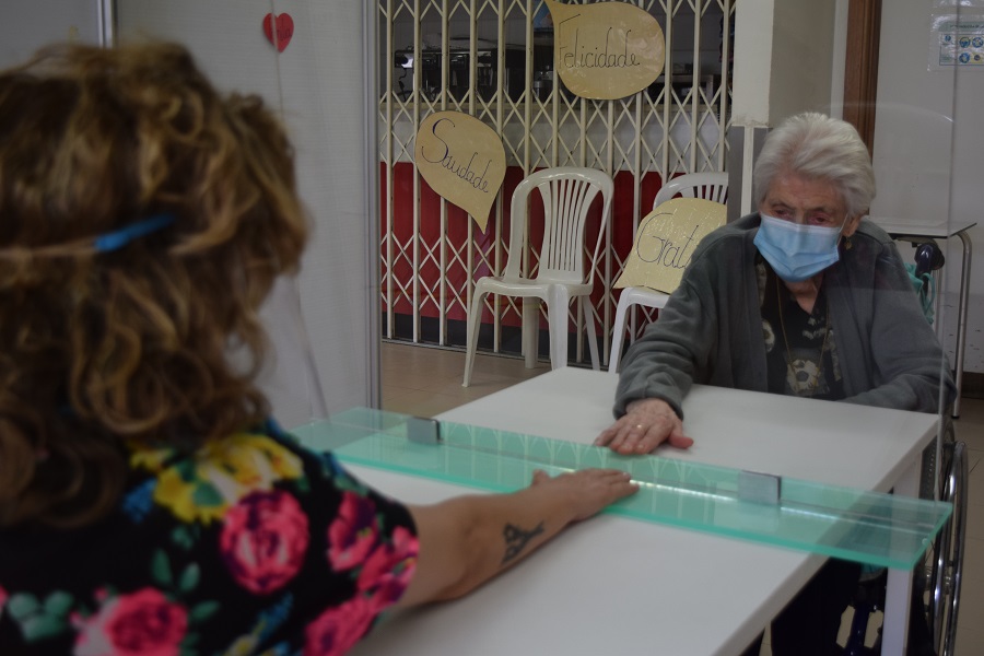 Idosos da Santa Casa da Misericórdia de Bragança voltaram a ver familiares presencialmente
