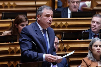 Assembleia da República levanta imunidade parlamentar a Silvano para responder no caso das “presenças falsas”