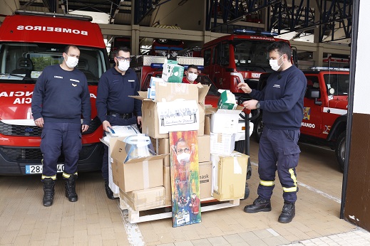 Bombeiros de Bragança recebem doações de material de protecção