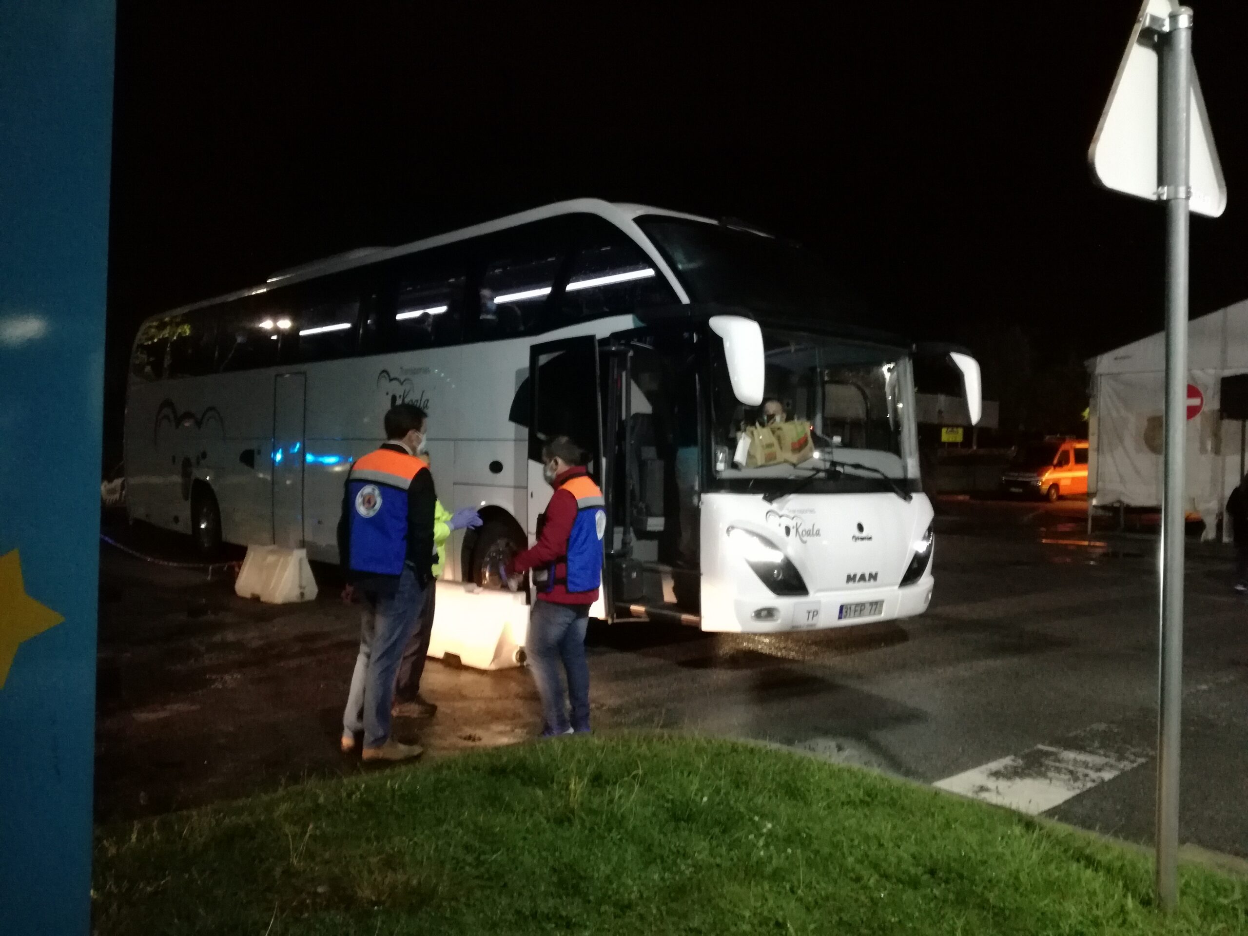 Regressaram a casa os emigrantes que iam para Paris e pararam em Bragança no sábado