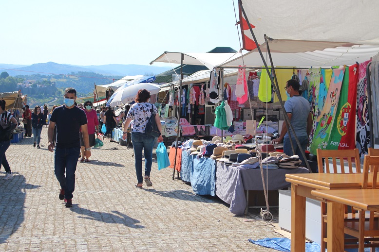Feira de Bragança aconteceu esta manhã com todos os feirantes