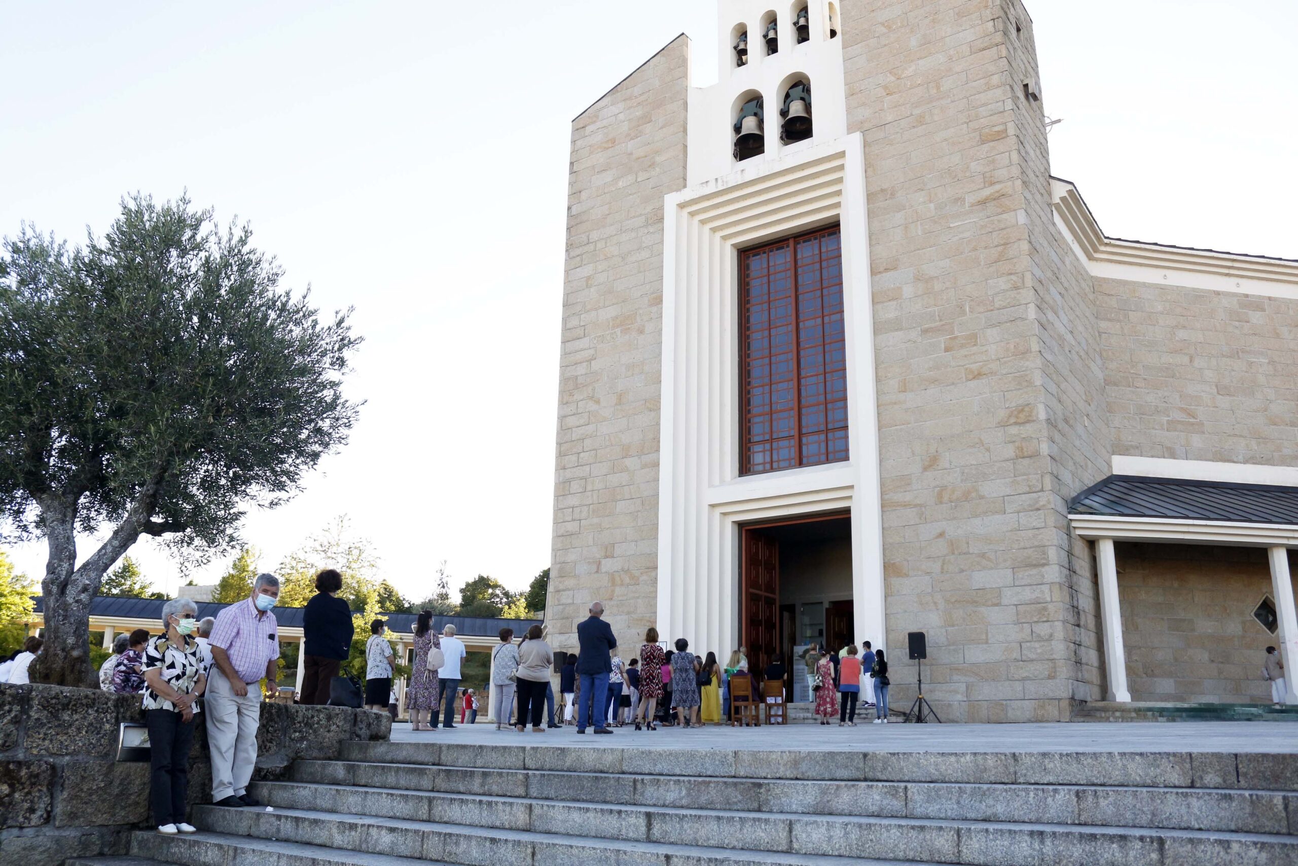Bragança assinalou Nª Srª das Graças com cerimónia simbólica