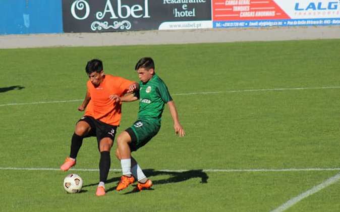 GDB dá goleada em jogo de preparação