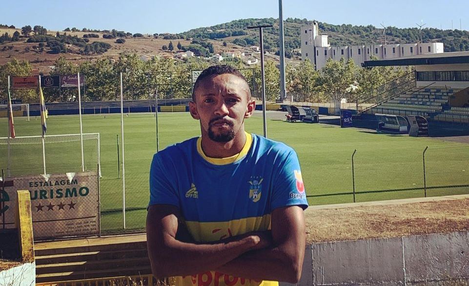 Cabecinha reforça defesa do Grupo Desportivo de Bragança