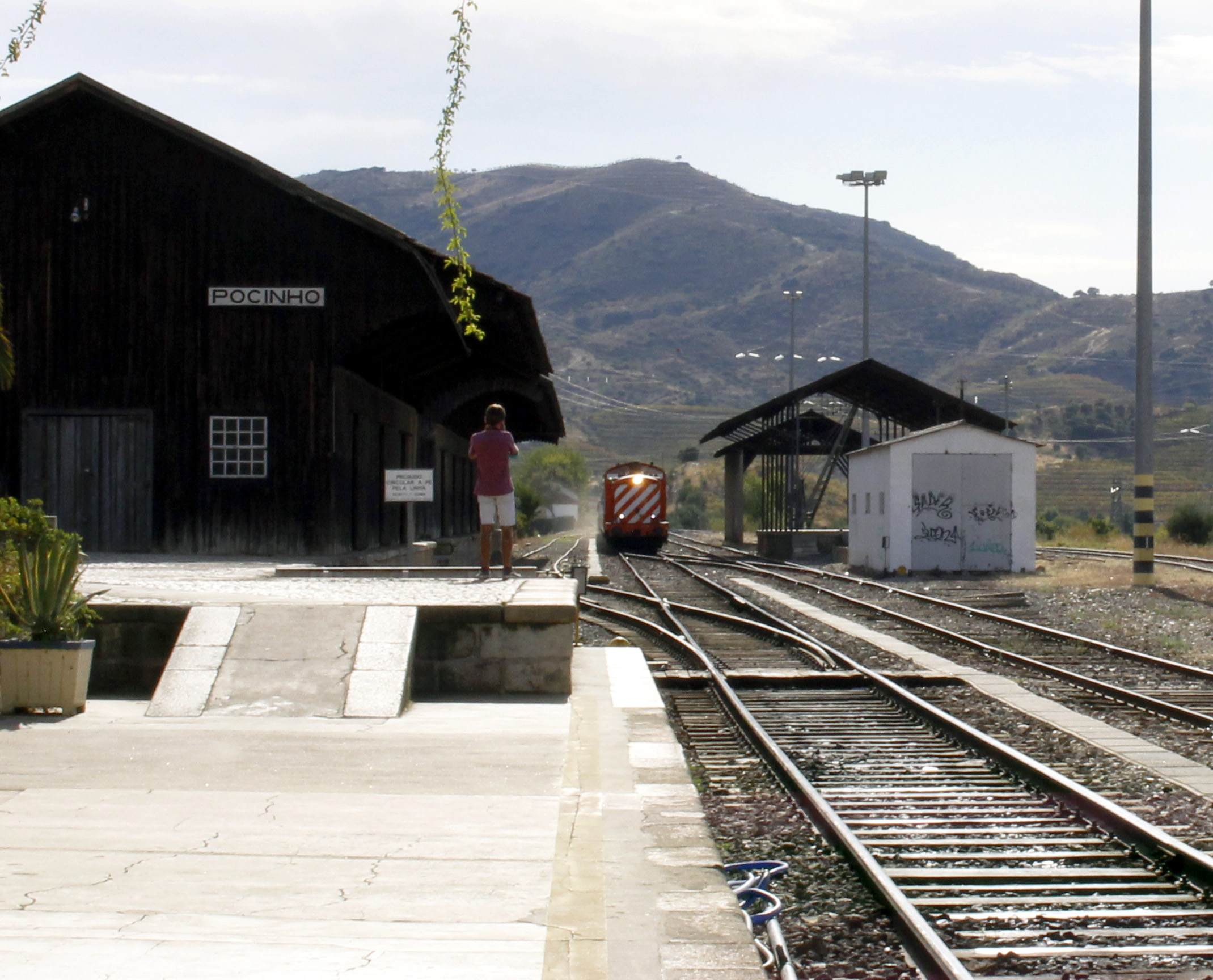 BE viajou na linha do Douro para pedir mais investimento na ferrovia no interior