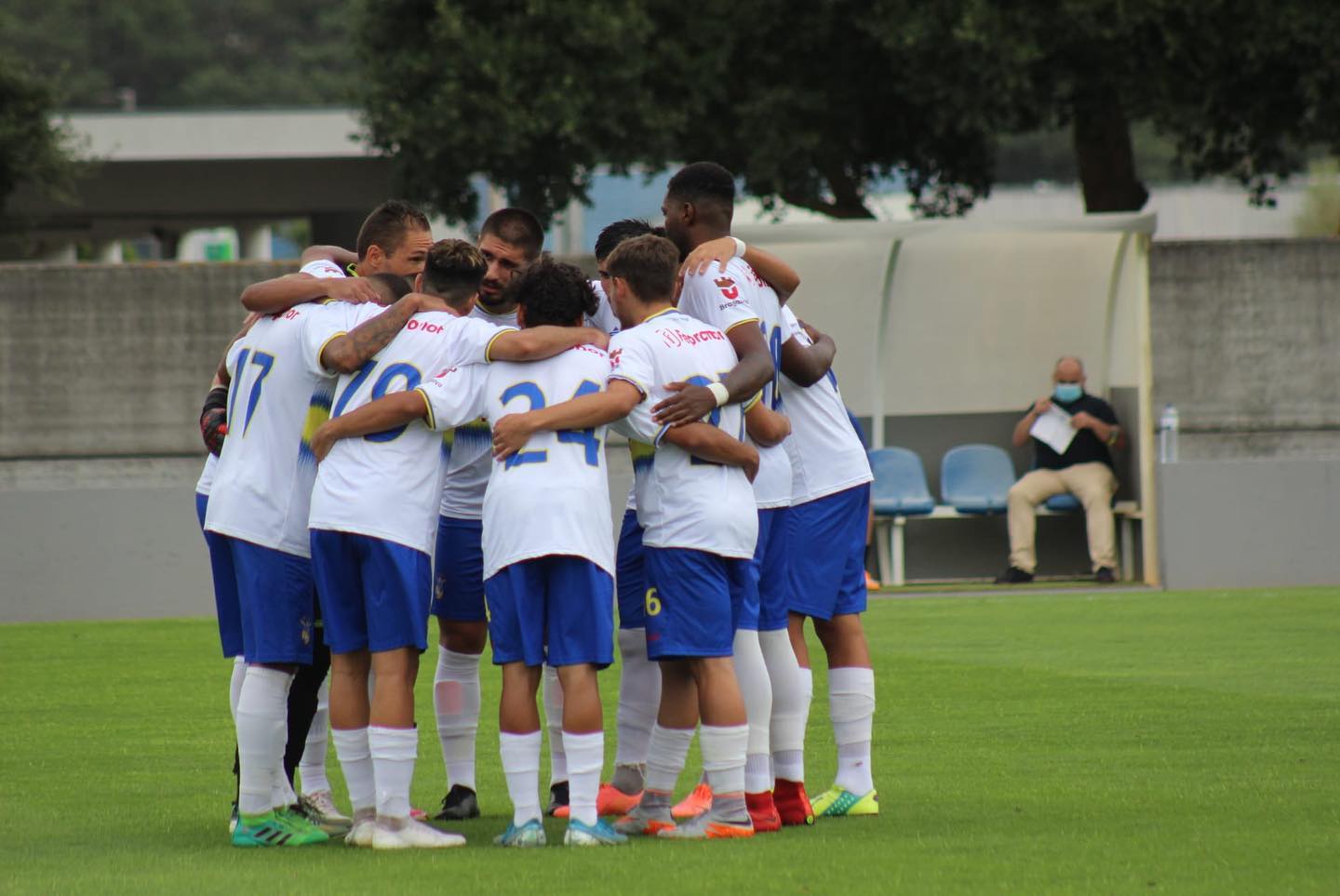 Futebol: GD Bragança vence Pedras Salgadas com golos de Hudson e Jesus