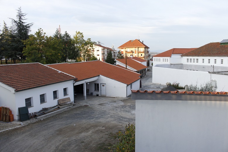 Obras na prisão de Bragança perturbam moradores e não é conhecido o projecto da empreitada