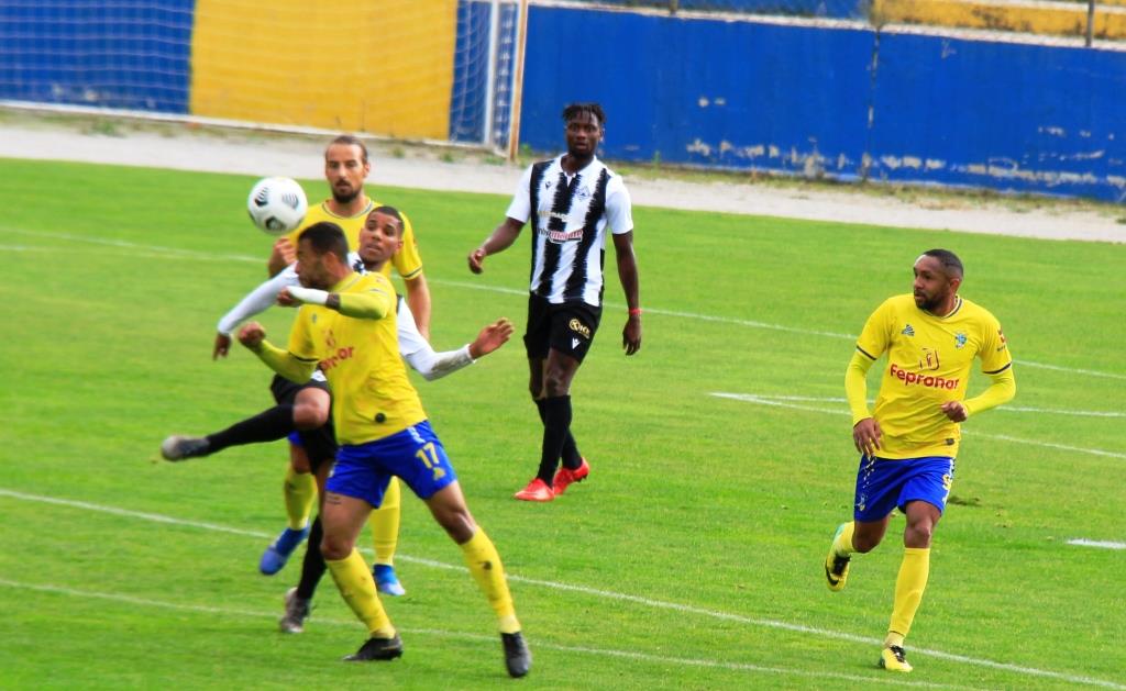Futebol: S.C. Mirandela vence (0-1) dérbi distrital