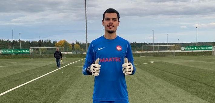 Artur Santos defende a baliza do clube mais português da Alemanha