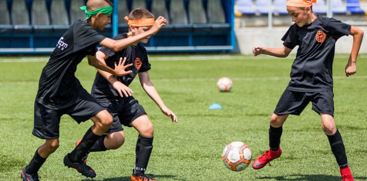 Futebol: São Pedro de Vale do Conde recebe amanhã “Clinic de Técnica Individual”