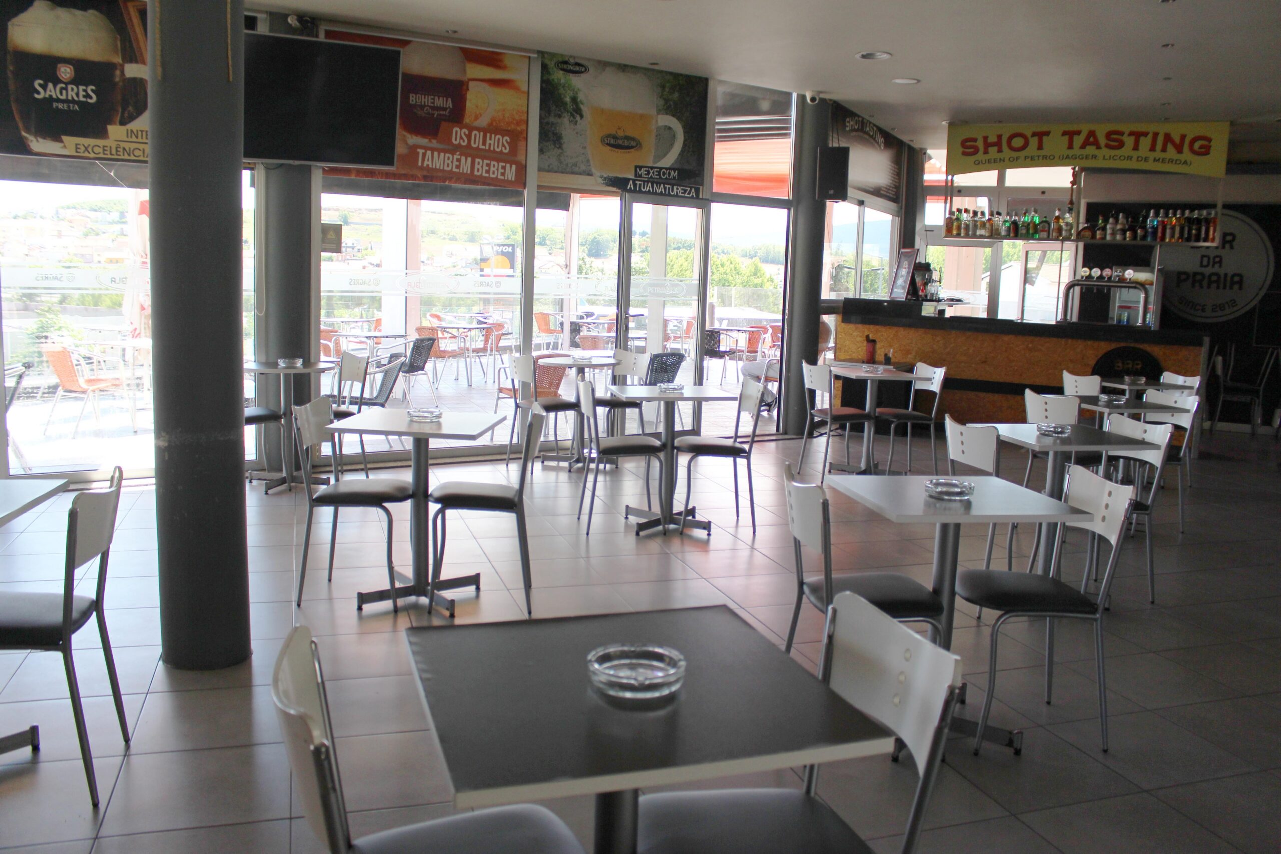 Empresários falam em prenúncio de morte na restauração e comércio com recolher obrigatório