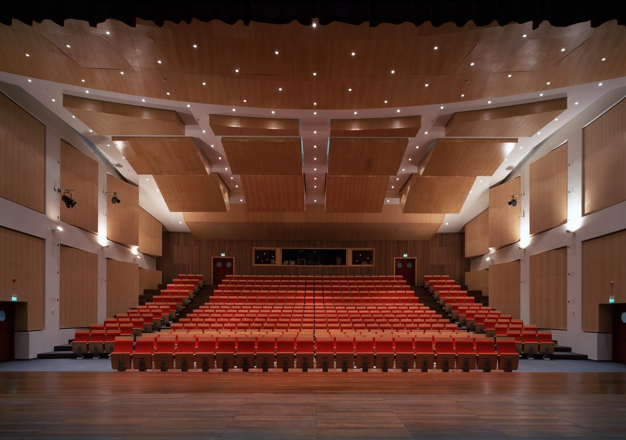 Sessões no teatro e cinema em Bragança antecipadas