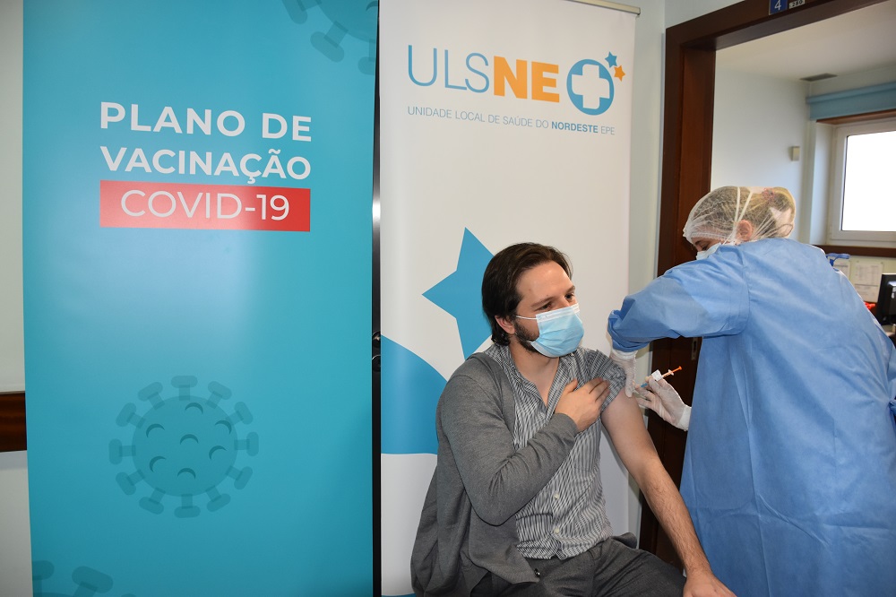 ULS do Nordeste já começou campanha de vacinação contra a Covid-19