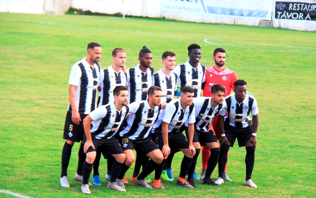 Futebol: Mirandela sofre primeira derrota para o campeonato