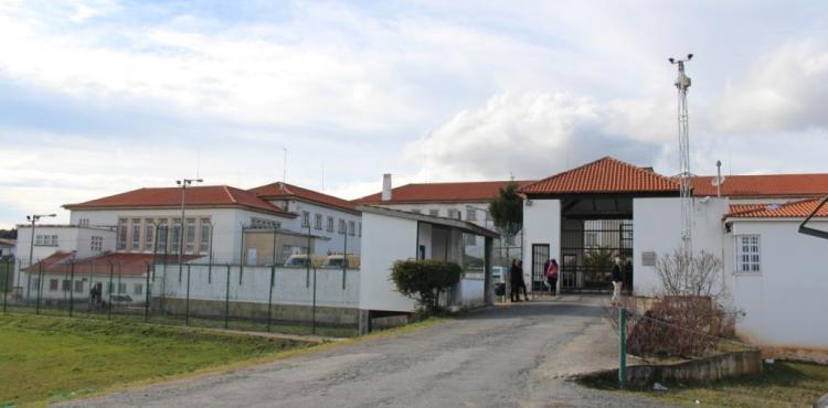 Mais dois reclusos testaram positivo para o novo coronavírus na cadeia de Izeda