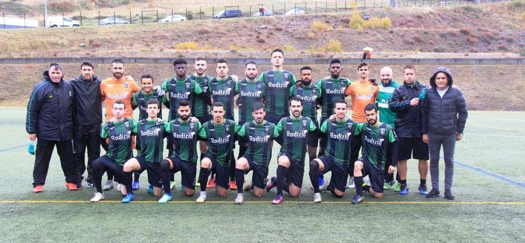 Futebol: Macedo reforça liderança e Rebordelo vence Carção