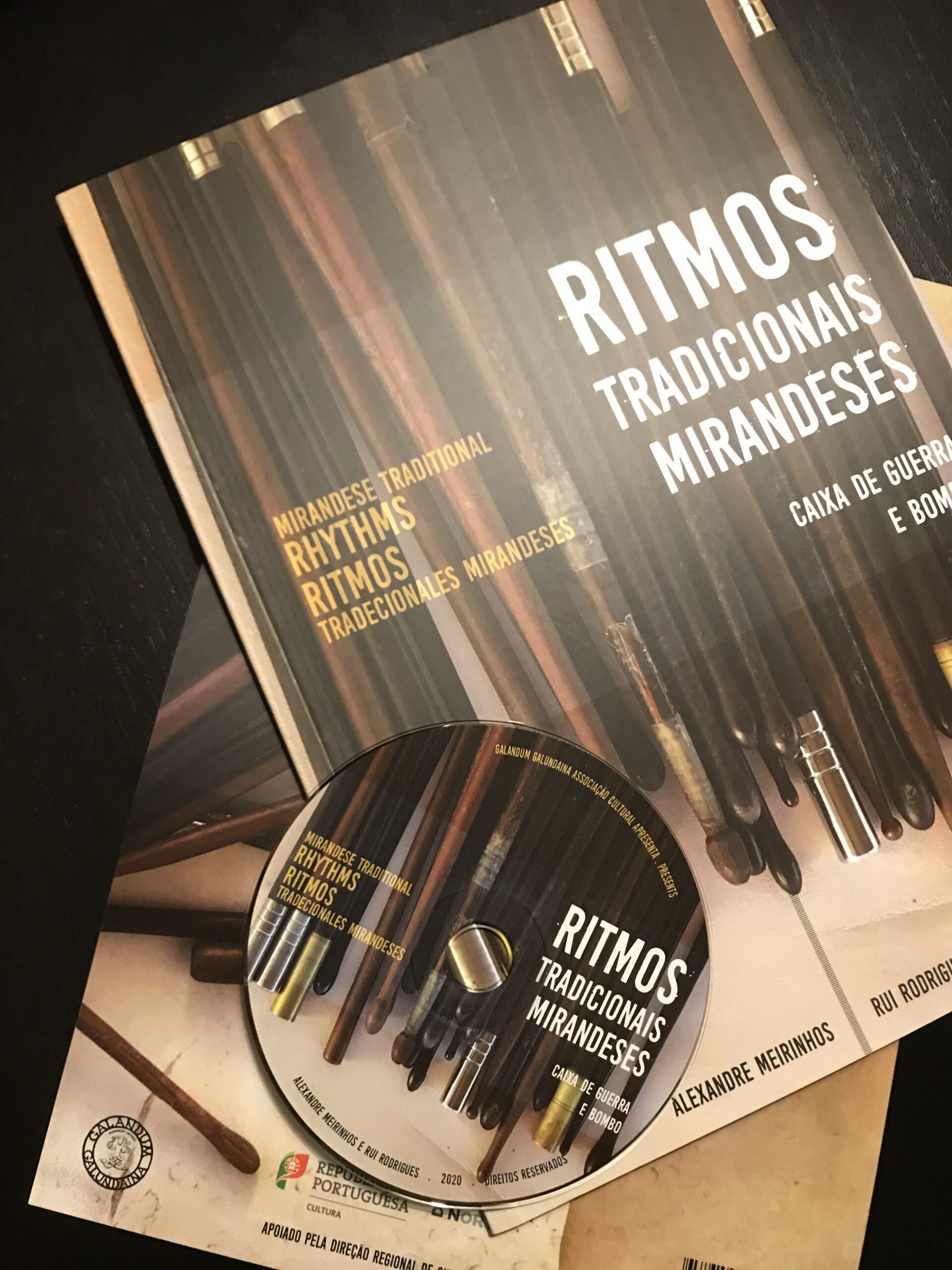 Livro “Ritmos Tradicionais Mirandeses” preserva e dá a conhecer sonoridade específica da caixa e do bombo