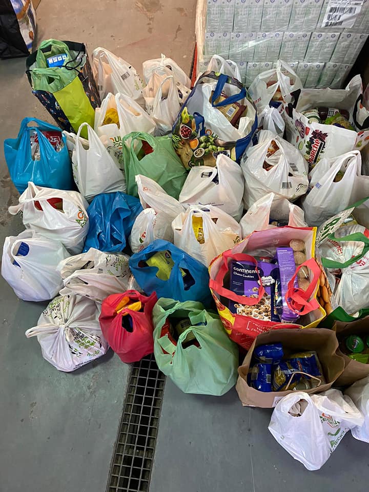 PSD de Bragança recolhe meia tonelada de bens alimentares em campanha solidária