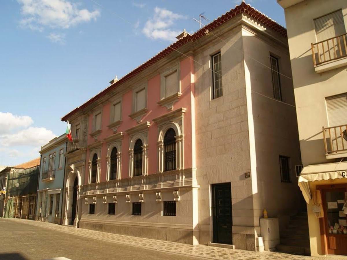 Tribunal Administrativo e Fiscal de Mirandela com décadas de atraso em processos