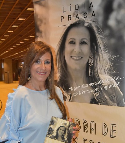 Escritora brigantina Lídia Praça recebeu distinção internacional