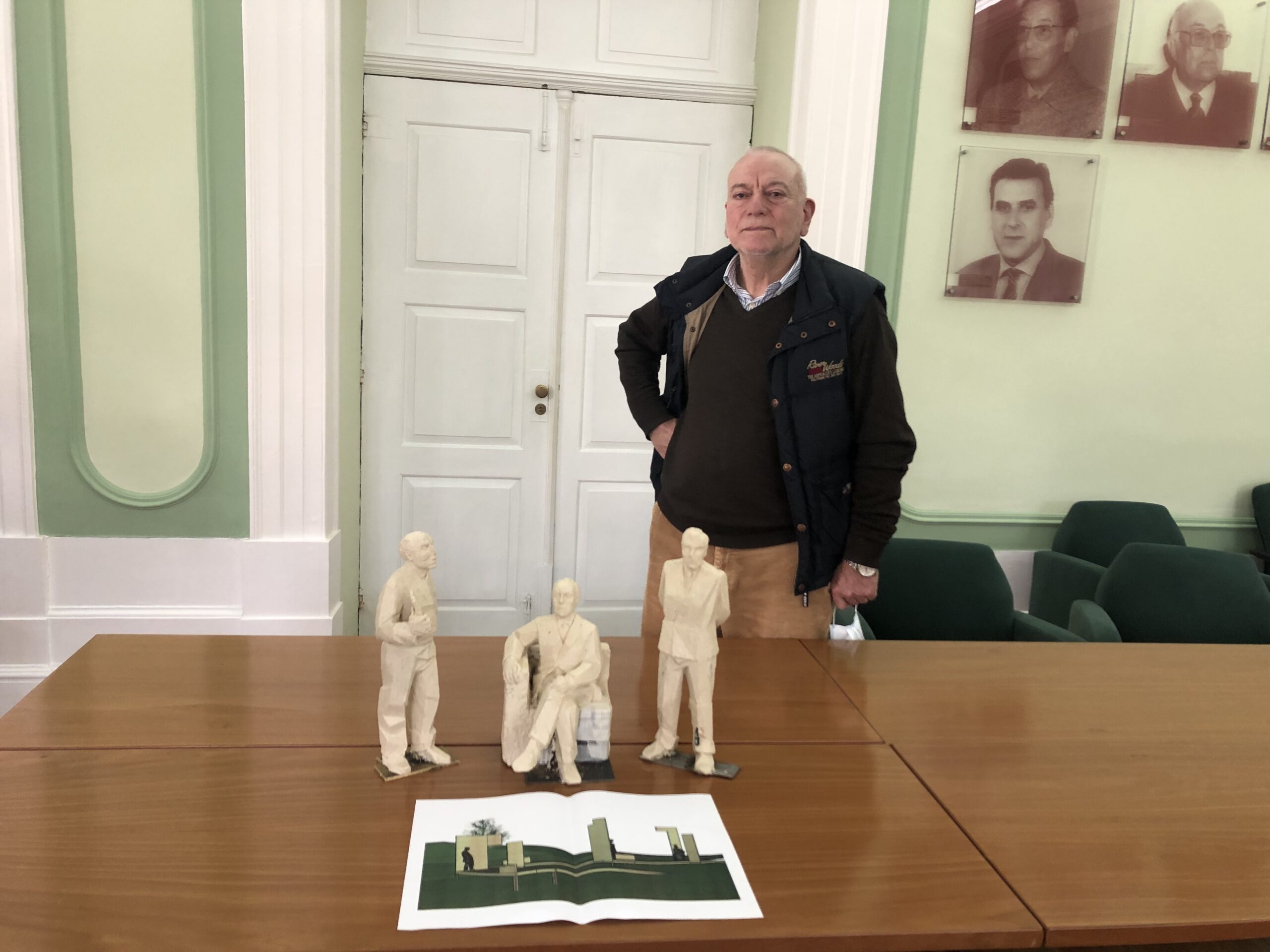 Esculturas de Torga, Saramago e Borges vão enriquecer parque verde de Torre de Moncorvo