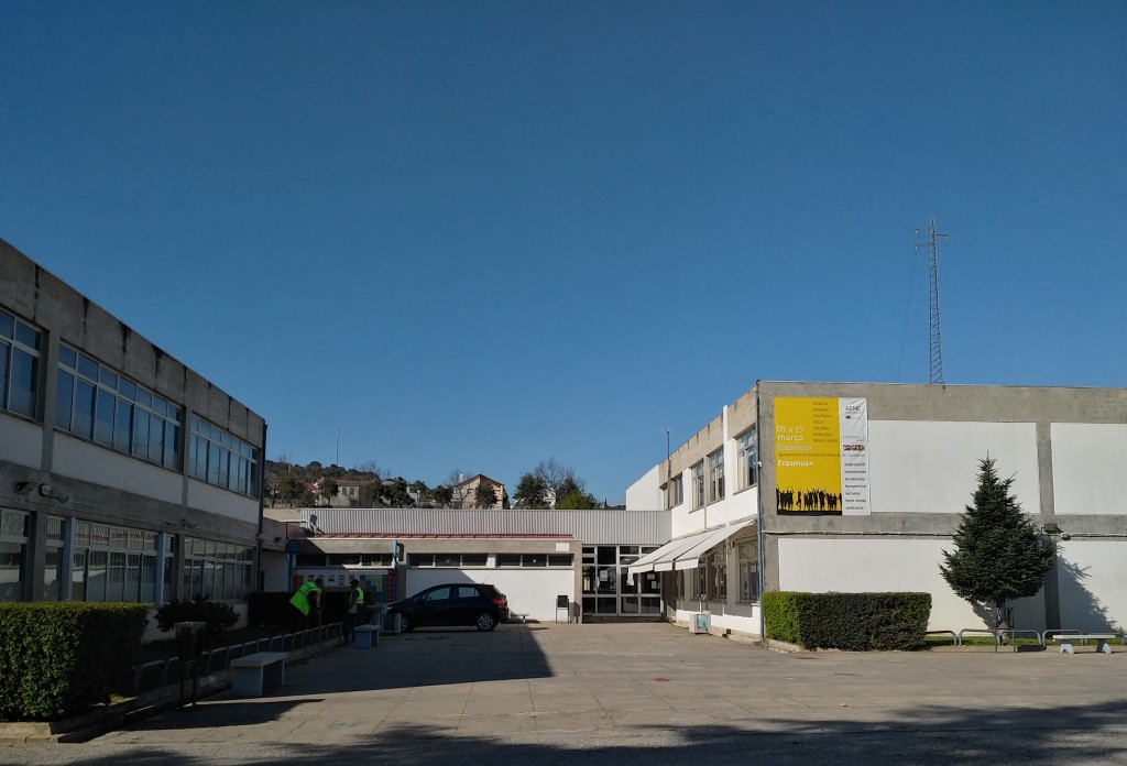 Arrancaram ontem as obras da Escola Secundária de Macedo de Cavaleiros