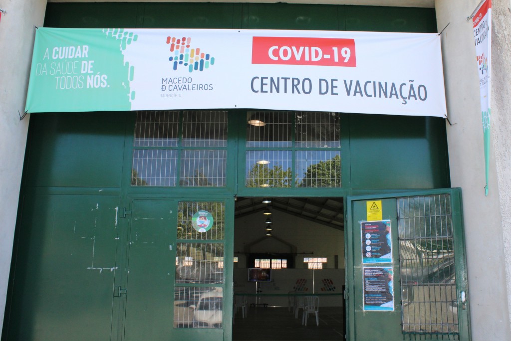 Professores de Macedo de Cavaleiros vacinados contra a Covid-19 este fim-de-semana