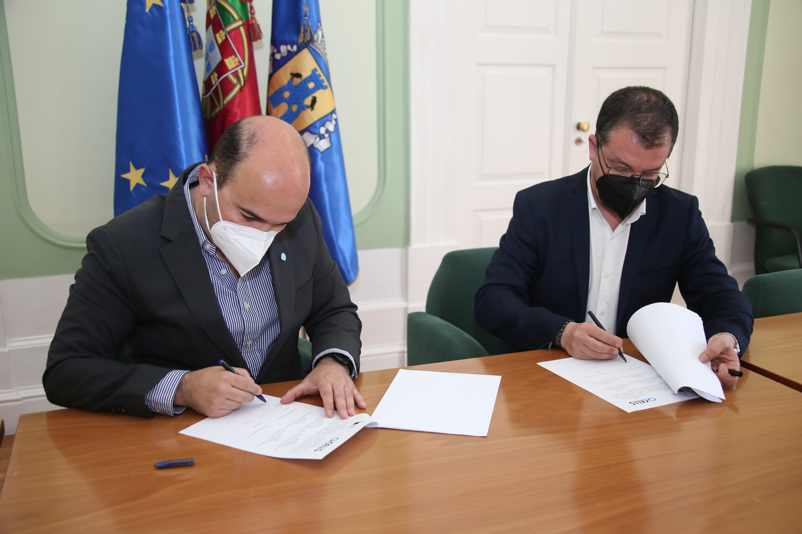 Câmara de Moncorvo vai instalar painéis solares no centro escolar para aproveitamento da energia solar