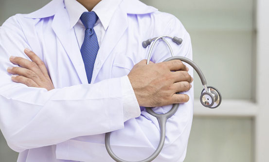 Médico acusado de homicídio por negligência absolvido pelo Tribunal de Mirandela