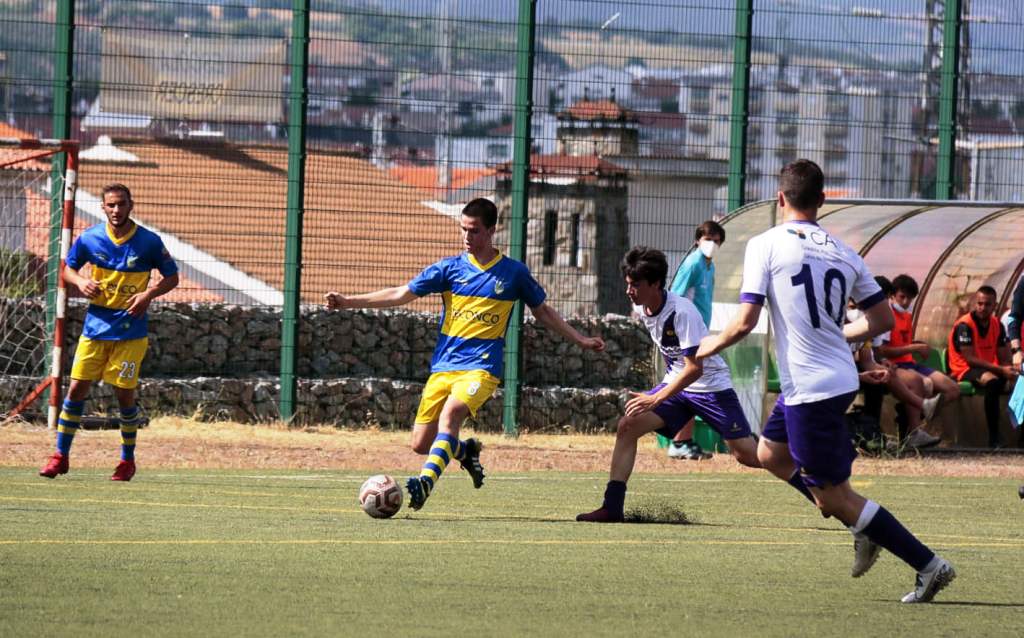 Golo de Alex insuficiente para anular o Limianos