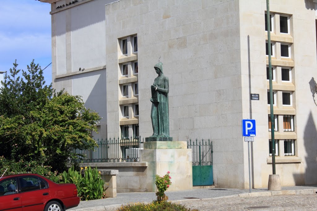 Julgamento com júri da mulher acusada de matar o filho autista em Mirandela arrancou esta terça-feira