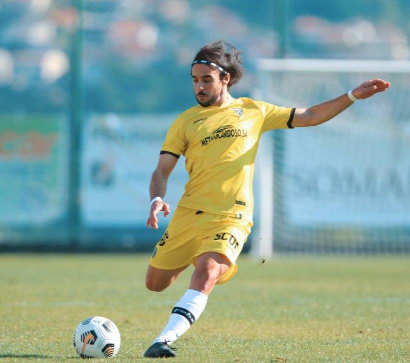 Futebol: Alex Machado reforça meio campo do C.A. Macedo de Cavaleiros